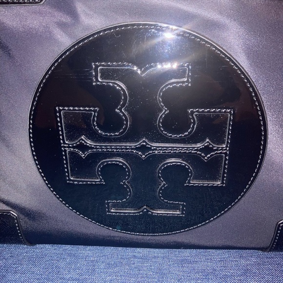 NWT Tory Burch Ella Black Patent Logo Tote with Signature Double T Logo - Picture 5 of 17